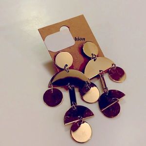 ✨🥰 Classy and Simple Beautiful Gold Earrings ✨🥰